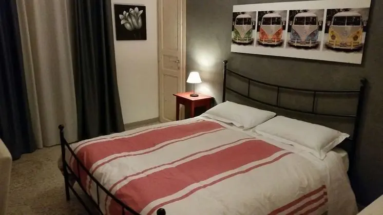 Standard Tek Büyük Yataklı Oda