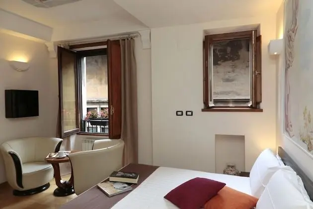 Family Oda, Bağlantılı Odalar