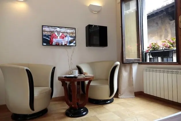 Family Oda, Bağlantılı Odalar