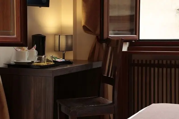 Family Oda, Bağlantılı Odalar