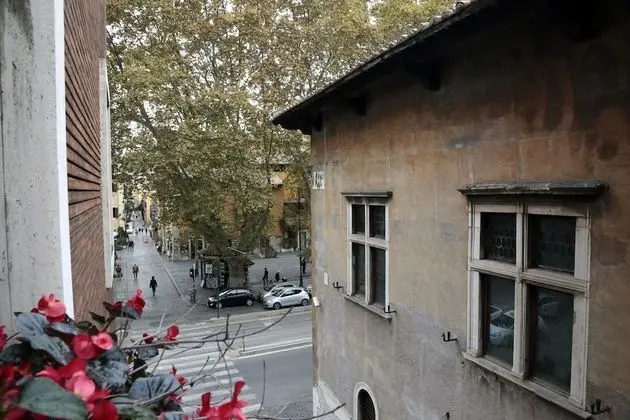 Family Oda, Bağlantılı Odalar