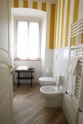 Family Oda, Bağlantılı Odalar