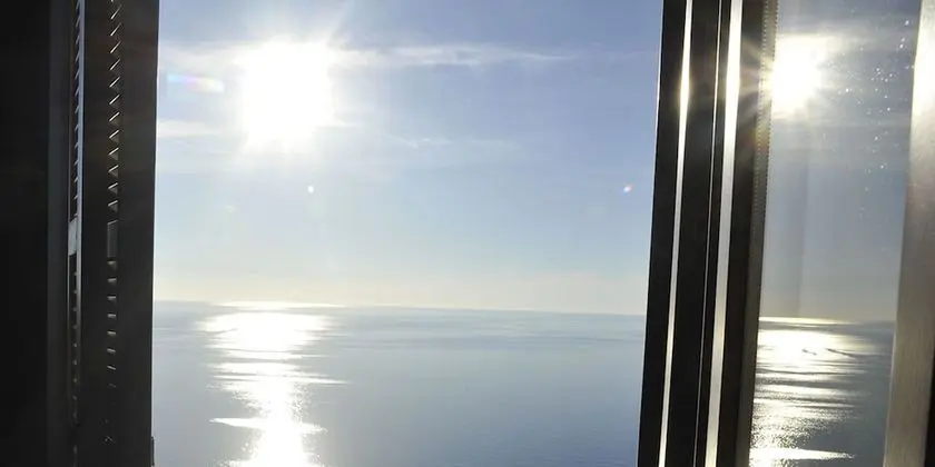 Deluxe Tek Büyük Yataklı Oda, Deniz Manzaralı