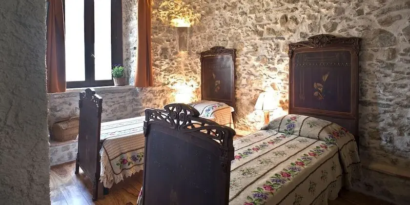 Standard Tek Büyük veya İki Ayrı Yataklı Oda, Bahçe Manzaralı