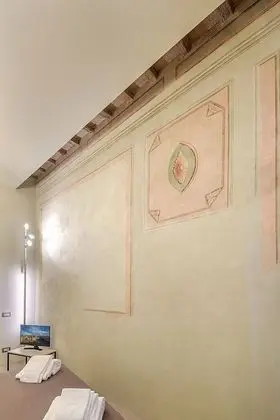 Luxury Tek Büyük Yataklı Oda