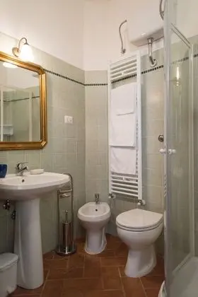 Exclusive Tek Büyük Yataklı Oda, 1 En Büyük (King) Boy Yatak, Özel Banyo, Şehir Manzaralı