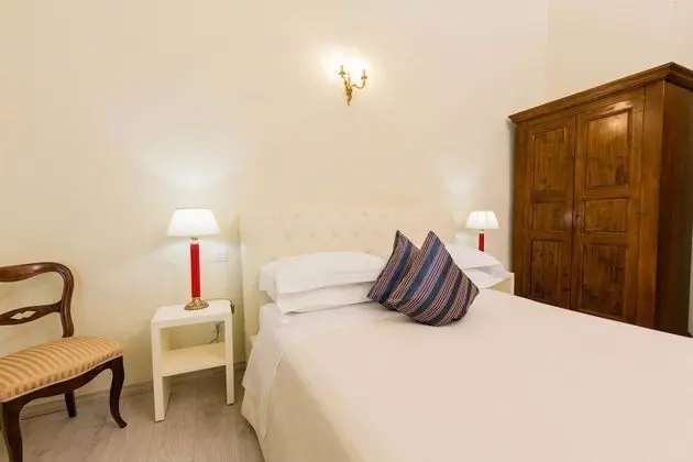 Classic Tek Büyük Yataklı Oda