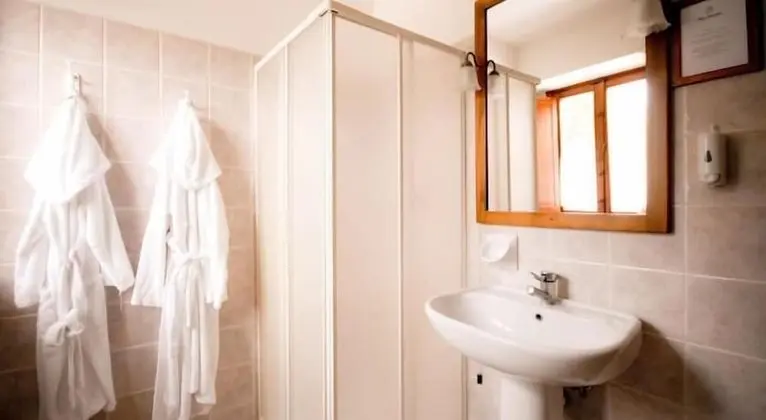 Superior Tek Büyük veya İki Ayrı Yataklı Oda