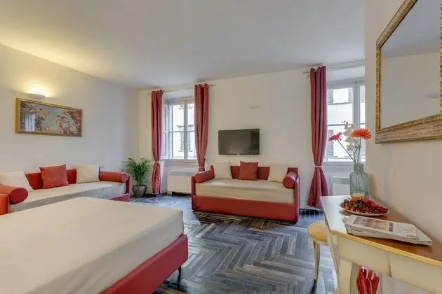 Dört Kişilik Oda, Şehir Manzaralı (San Maurizio)