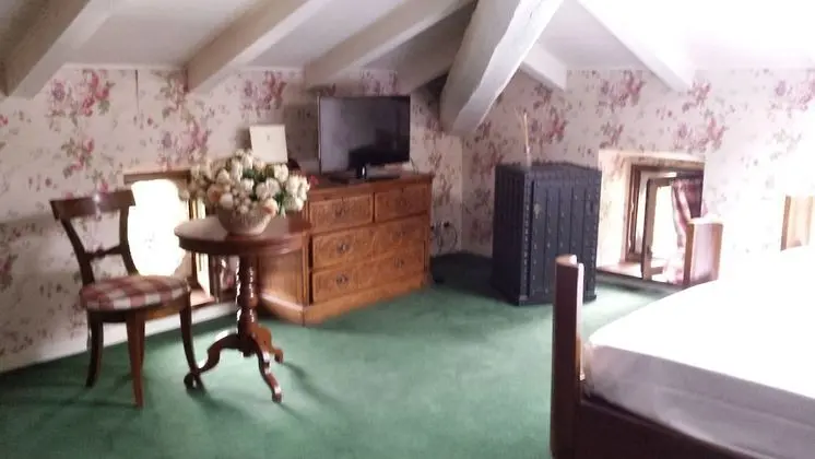 Standard Tek Büyük Yataklı Oda (Attic)