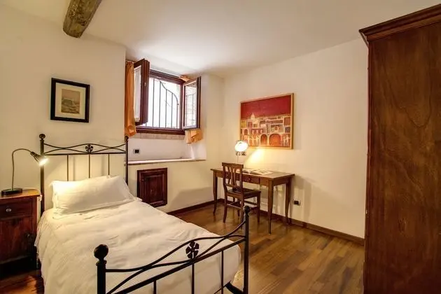 Tek Büyük veya İki Ayrı Yataklı Oda