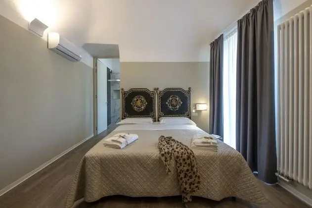 Deluxe Tek Büyük veya İki Ayrı Yataklı Oda (Lucia)