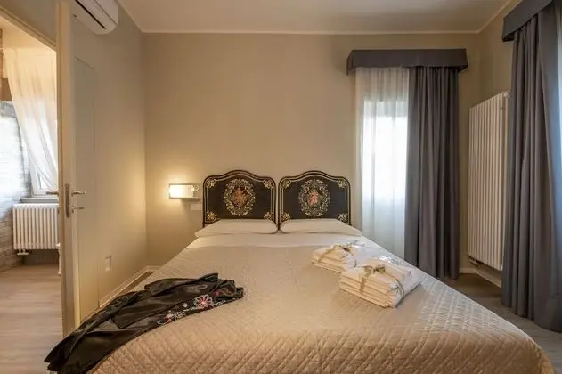 Tek Büyük Yataklı Oda (Gabriella)