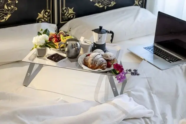 Tek Büyük Yataklı Oda (Gabriella)