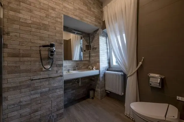 Tek Büyük Yataklı Oda (Gabriella)