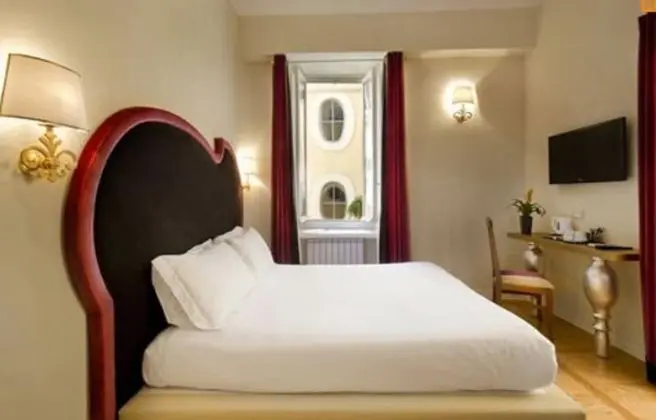 Tek Büyük Yataklı Oda