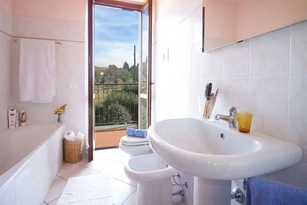 Family Apart Daire, Birden Çok Yatak, 2 Banyolu, Bahçeli (Residenza Girasole)