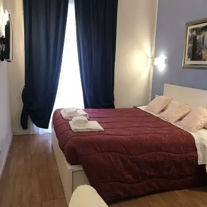 Üç Kişilik Oda