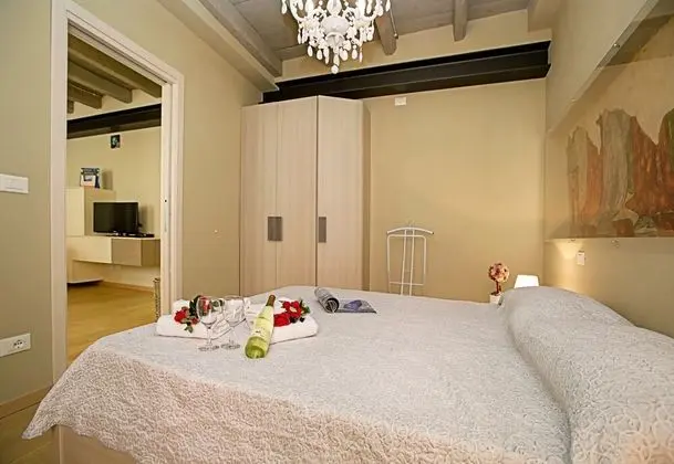 Family Apart Daire, Birden Çok Yatak (Residenza Il Cavaliere del Lago)