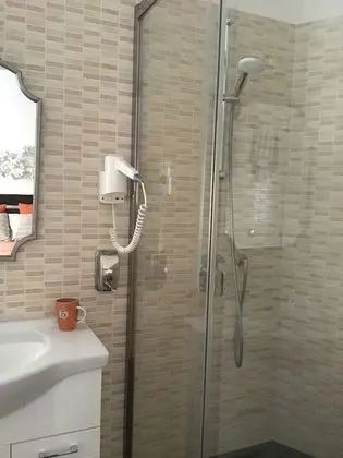 Deluxe Üç Kişilik Oda, Özel Banyo