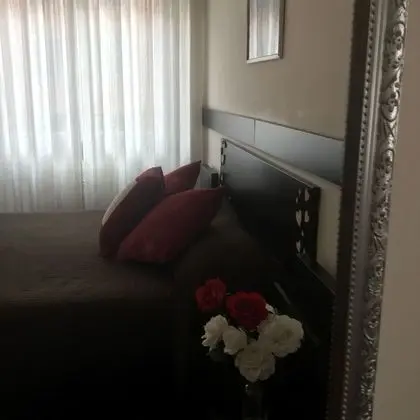 Tek Büyük Yataklı Oda, Ortak Banyo