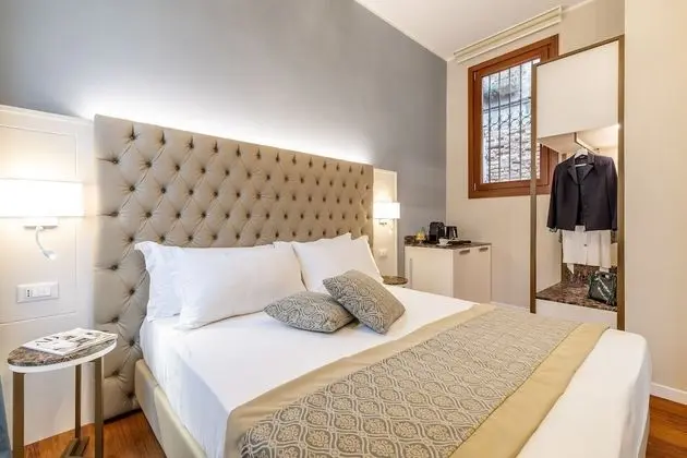 Deluxe Tek Büyük Yataklı Oda (Deluxe Tintoretto)