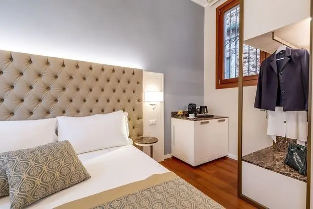 Deluxe Tek Büyük Yataklı Oda (Deluxe Tintoretto)