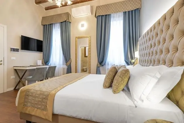 Deluxe Tek Büyük Yataklı Oda (Deluxe Tintoretto)