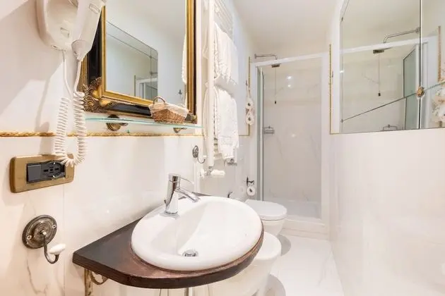 Superior Tek Büyük veya İki Ayrı Yataklı Oda