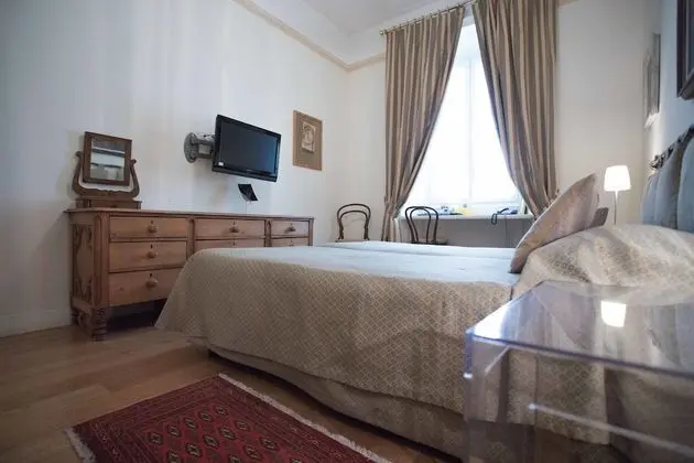 Tek Büyük veya İki Ayrı Yataklı Oda