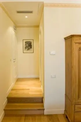 Üç Kişilik Oda