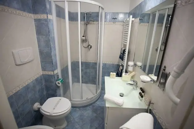 Economy Tek Büyük Yataklı Oda