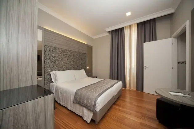 Tek Büyük Yataklı Oda