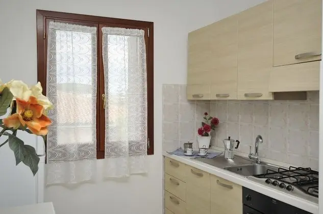 Apart Daire, 1 Büyük (Queen) Boy Yatak ve Çekyat