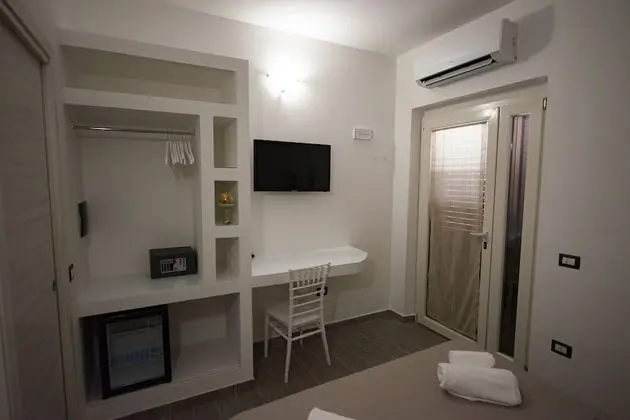 Tek Büyük Yataklı Oda, Bahçe Manzaralı (2)