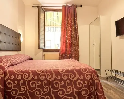 Classic Tek Büyük Yataklı Oda (Queen Bed)