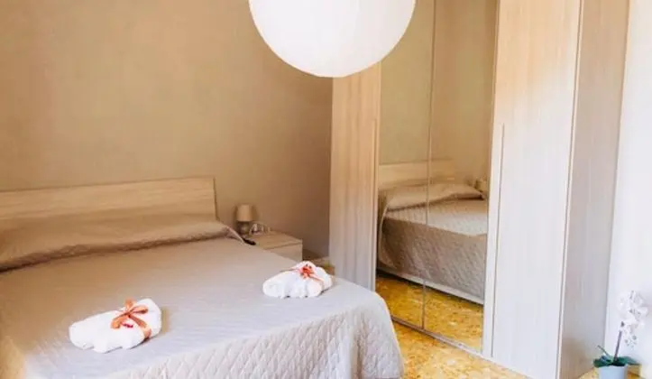 Tek Büyük Yataklı Oda (Riano)