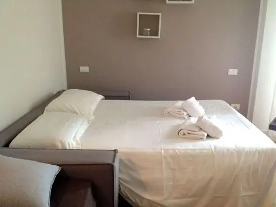 Stüdyo, Göl Manzaralı