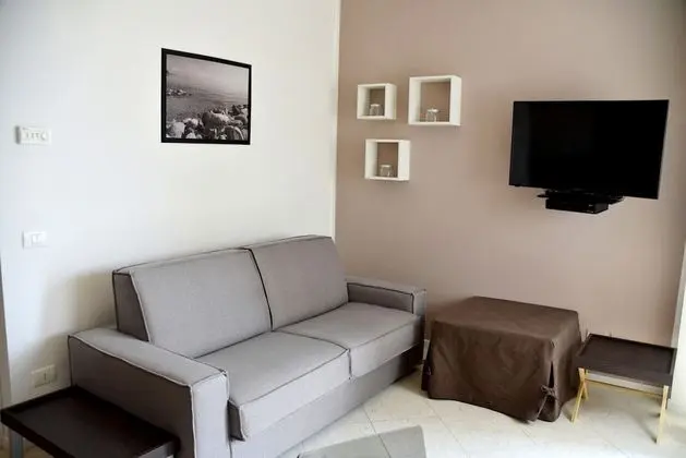 Stüdyo, Göl Manzaralı