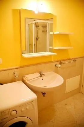 Stüdyo, Göl Manzaralı