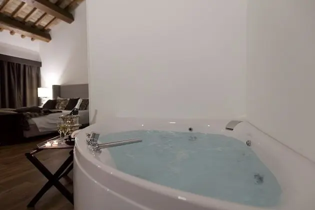 Luxury Oda, 1 En Büyük (King) Boy Yatak, Jakuzi