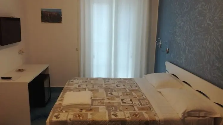 Tek Büyük Yataklı Oda, Bahçe Manzaralı (104)