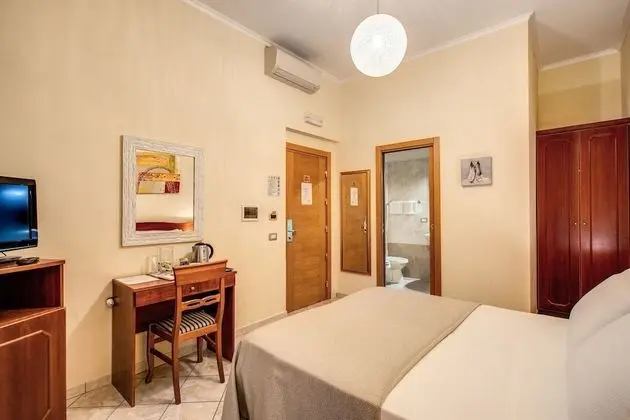 Tek Büyük Yataklı Oda