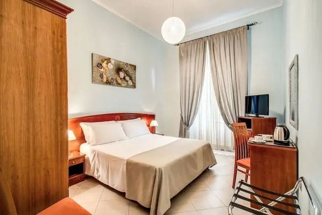 Tek Büyük Yataklı Oda