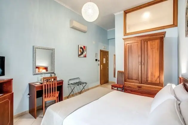 Tek Büyük Yataklı Oda