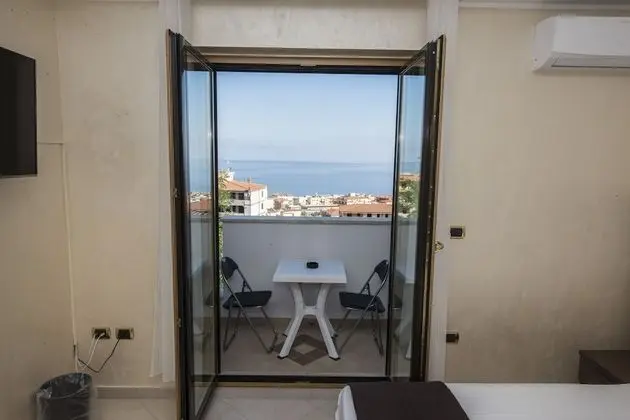 Classic Oda, 1 Büyük (Queen) Boy Yatak, Balkon, Deniz Manzaralı