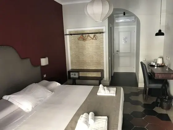 Deluxe Tek Büyük veya İki Ayrı Yataklı Oda (Claudia)