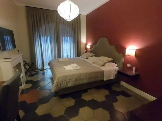 Deluxe Tek Büyük veya İki Ayrı Yataklı Oda (Claudia)