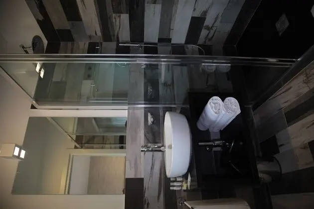 Comfort Tek Büyük Yataklı Oda, Balkon, Bahçeli