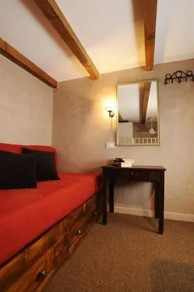 Studio Portico, Separate Building (Via del Portico D'Ottavia 13)